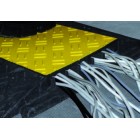 Passages de câbles en PVC recyclé, type CB